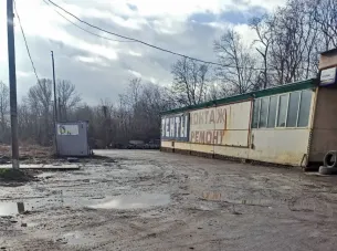 СТО Складской комплекс и грузовой шиномонтаж на въезде в Днепр